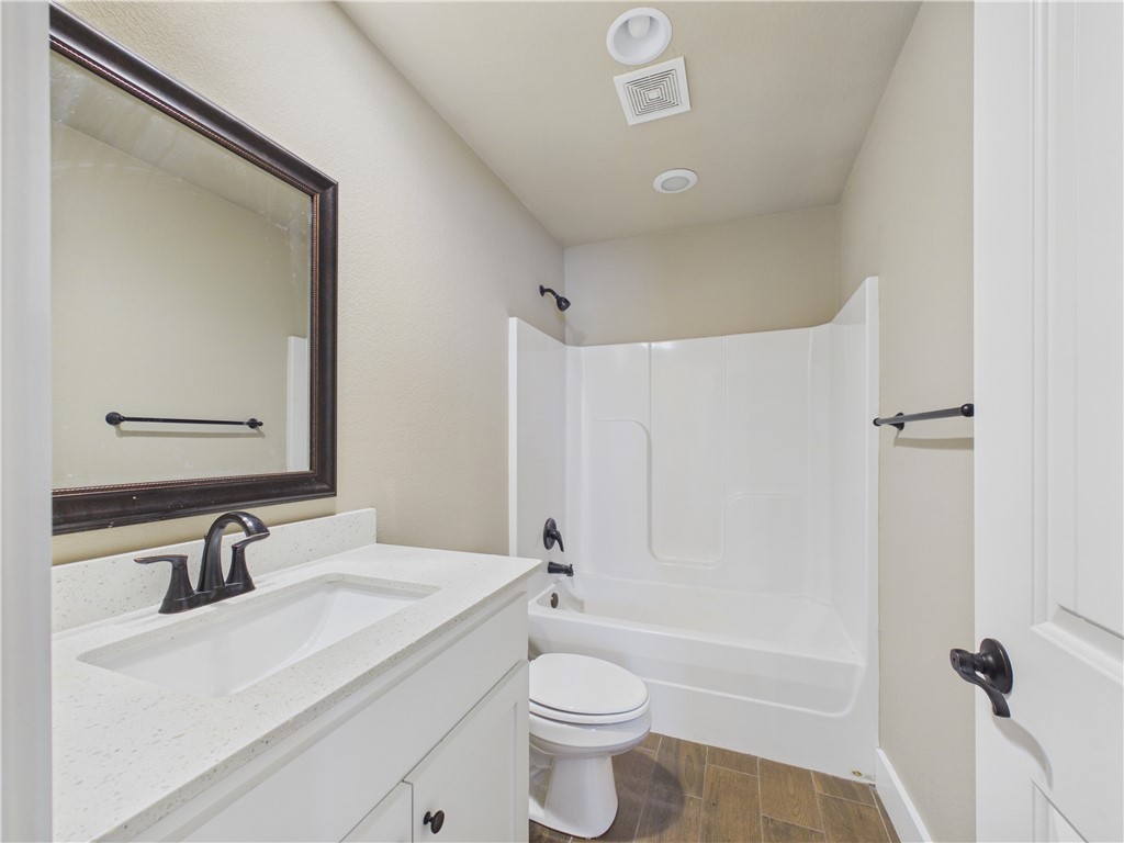 Villas At Forest Hills - Residential