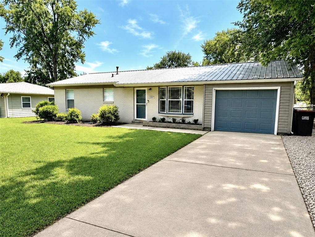 Newly renovated top to bottom, 3 bedroom/1 full bath home with garage and giant newly fenced backyard. New interior and exterior paint throughout, new LVP flooring, new lighting, newly renovated bathroom, new addition of laundry room with sliding barn door that added 60+ sqft to the home. Home has newly fenced backyard, new AC, new tankless water heater. Comes with all appliances, including washer/dryer and new refrigerator. 
12+mo lease required, NO pets.