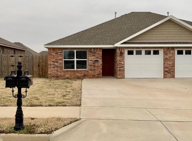 Welcome to this spacious 3 bedroom, 2 bathroom duplex. This charming unit features a large fenced-in backyard, perfect for enjoying the outdoors in privacy. With a convenient location near Siloam schools, residents will have easy access to shopping, dining, and entertainment options. Lawncare is included. Don't miss out on this fantastic opportunity to call this duplex home! No smoking. Pets negotiable. All applicants over the age of 18 must submit to a background and credit check. Listing agent is related to owner.