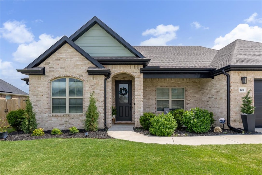South Pointe Sub Ph 2 - Residential
