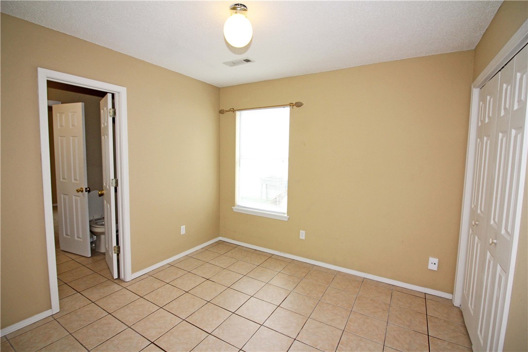 Parkview Village Add Bentonville - Residential Lease