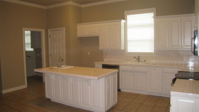 Tunbridge Wells Sub Bentonville - Residential Lease
