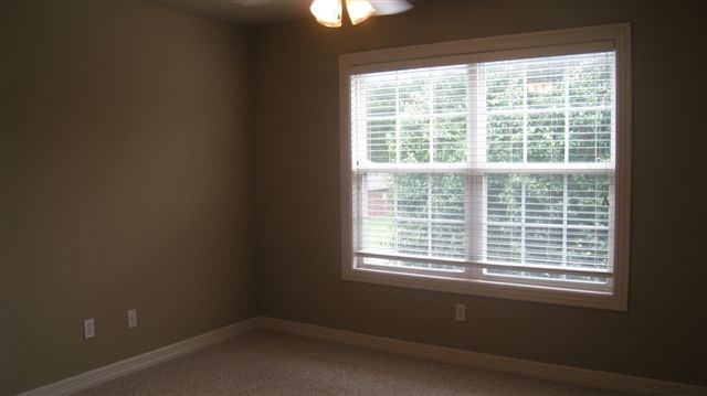 Tunbridge Wells Sub Bentonville - Residential Lease