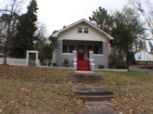 You won't believe how nice this house is. Remodeled inside and painted and fixed up outside.  This is a must-see for the price with 3 bedrooms, 1 bath, a large living area with fireplace, a big dining room, and  great kitchen.