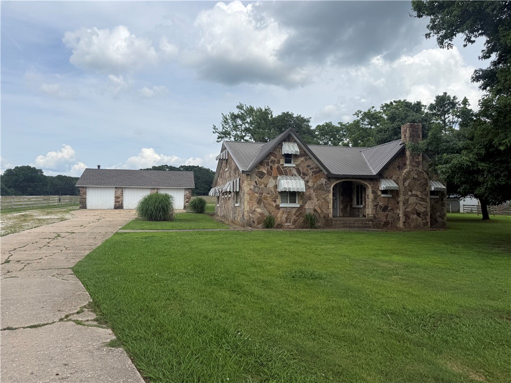 Country Living - Residential