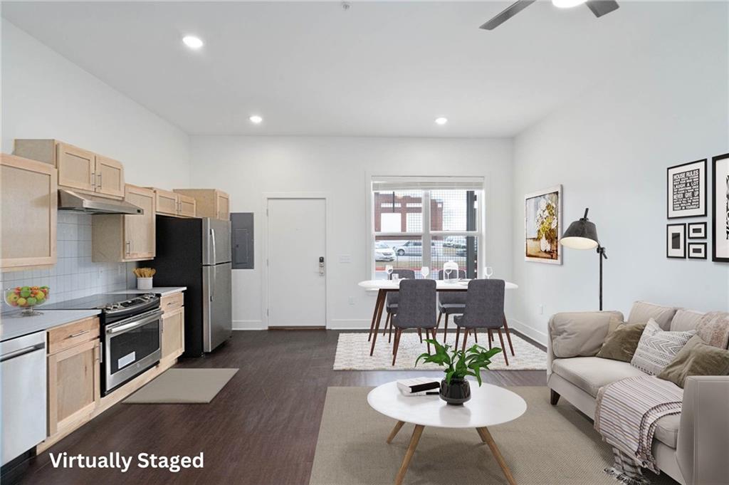 MOVE IN SPECIAL: 1/2 off the 1st months rent! 
Live where everything is happening. Welcome to downtown living! This stunning 1-bedroom, 1-bath apartment is located in the heart of downtown Springdale, just steps from restaurants, shopping, parks, trails, and entertainment.
Inside, you'll find a fresh, modern feel with soaring 10' ceilings, luxury vinyl plank flooring, granite countertops, stainless steel appliances, designer tile backsplash, and a private balcony perfect for relaxing. The thoughtfully designed layout also includes generous storage, a washer and dryer, and keyless entry.
The $135 monthly amenities package covers water, sewer, trash, high-speed internet, and smart lock access. Tenant is responsible for electric only.
Pets are negotiable with pet screening and deposit requirements.
Enjoy walkable urban living and be part of the exciting revitalization of downtown Springdale. Clean, modern, convenient, and move-in ready. Welcome Home!