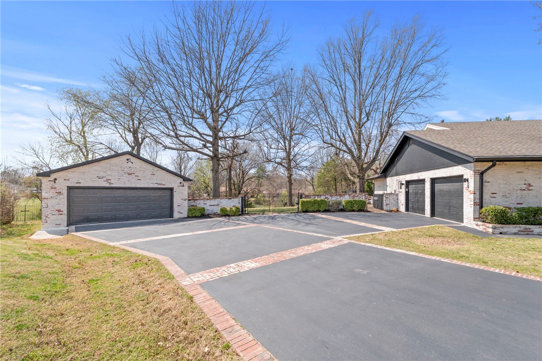 Sandy Heights - Residential