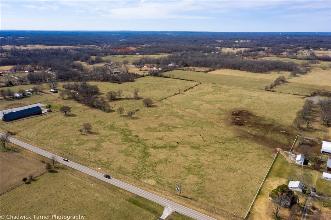 Pea Ridge - Land