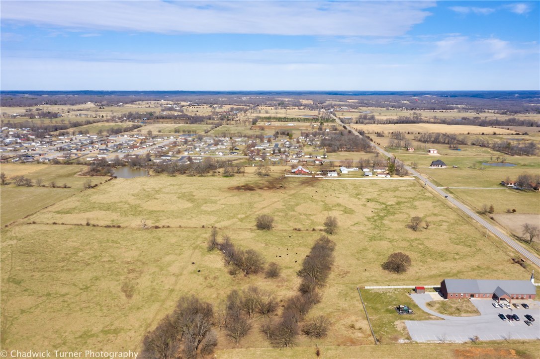 Pea Ridge - Land