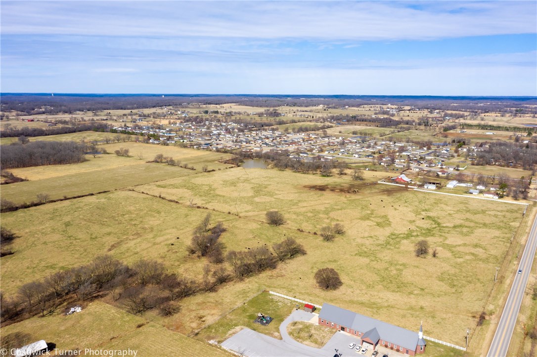 Pea Ridge - Land