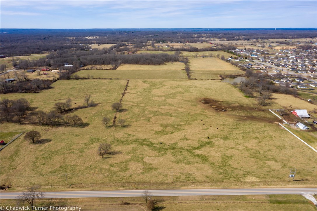 Pea Ridge - Land