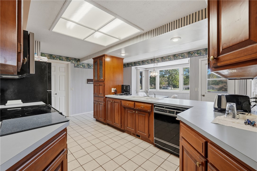Unit 112 Holiday Island - Residential