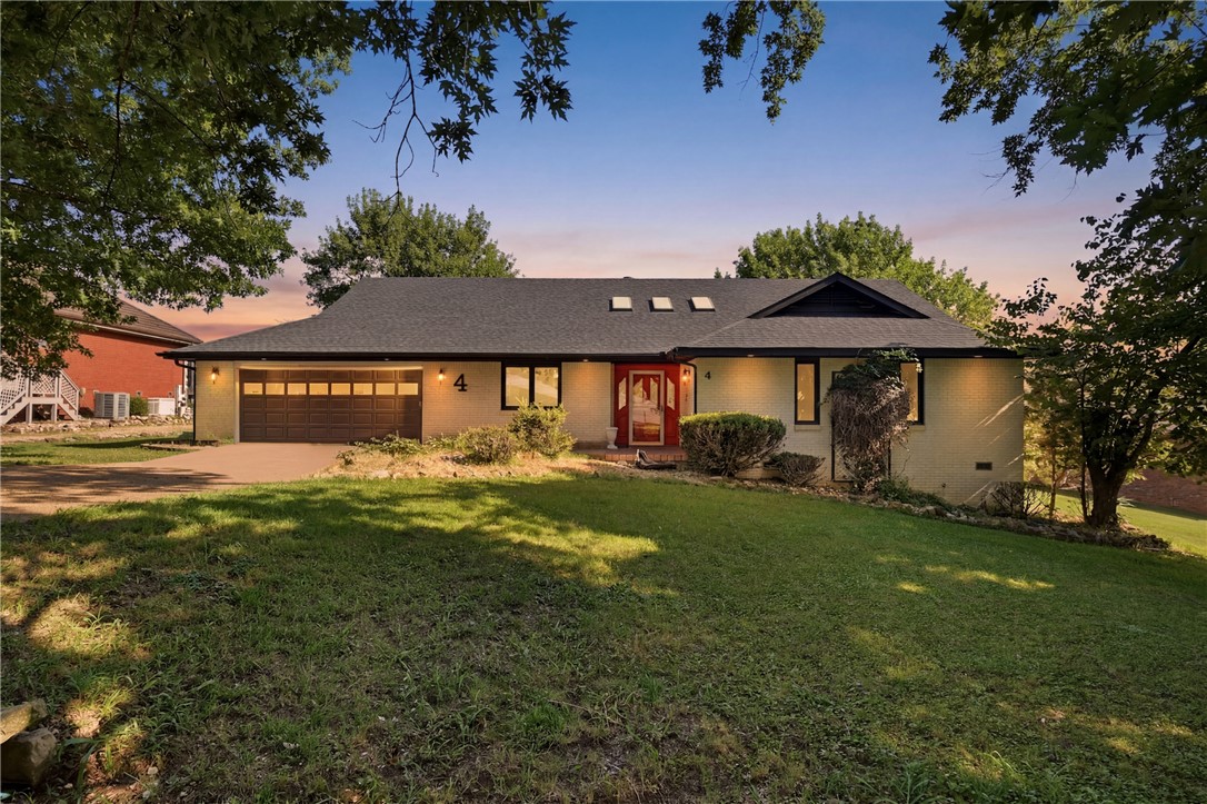 Unit 112 Holiday Island - Residential