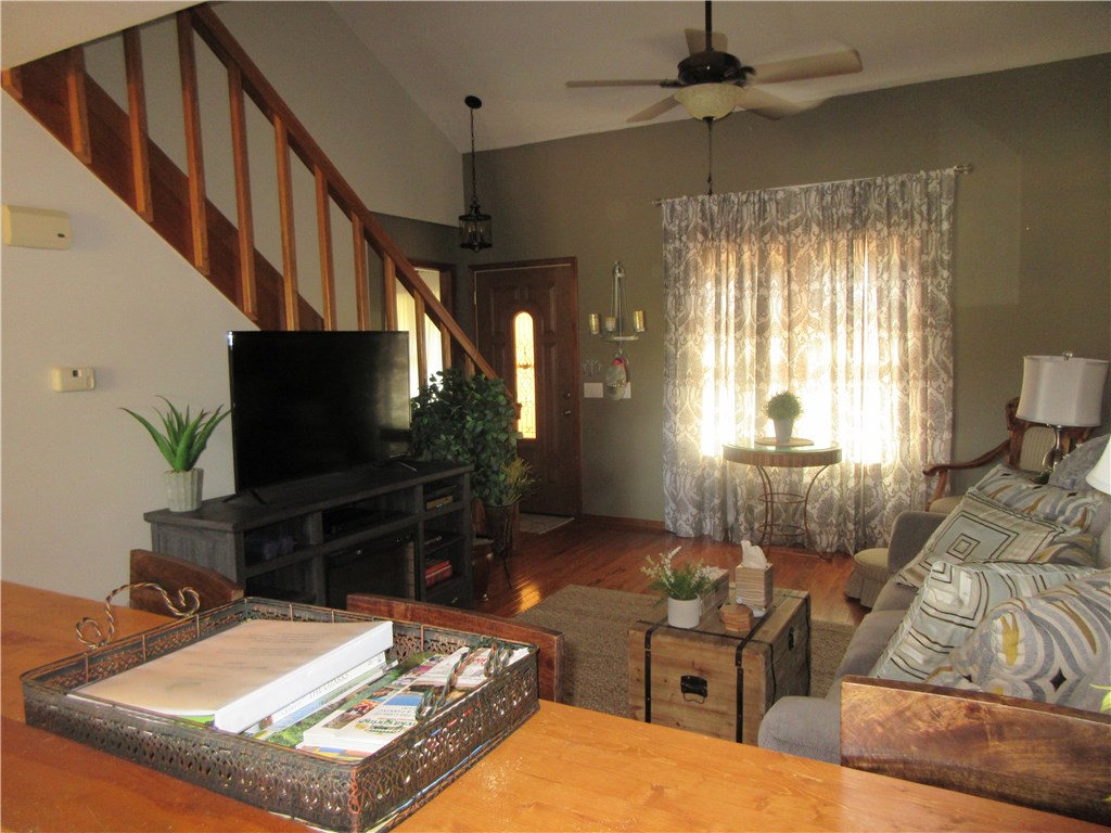 Unit 1c Holiday Island - Residential