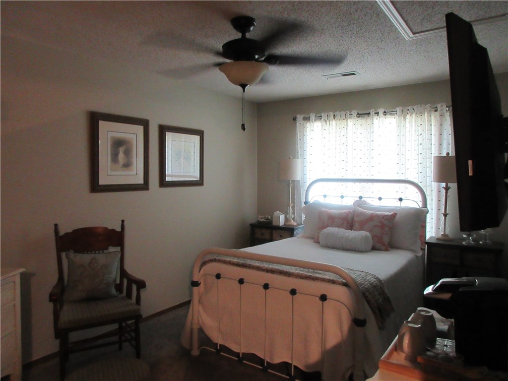 Unit 1c Holiday Island - Residential