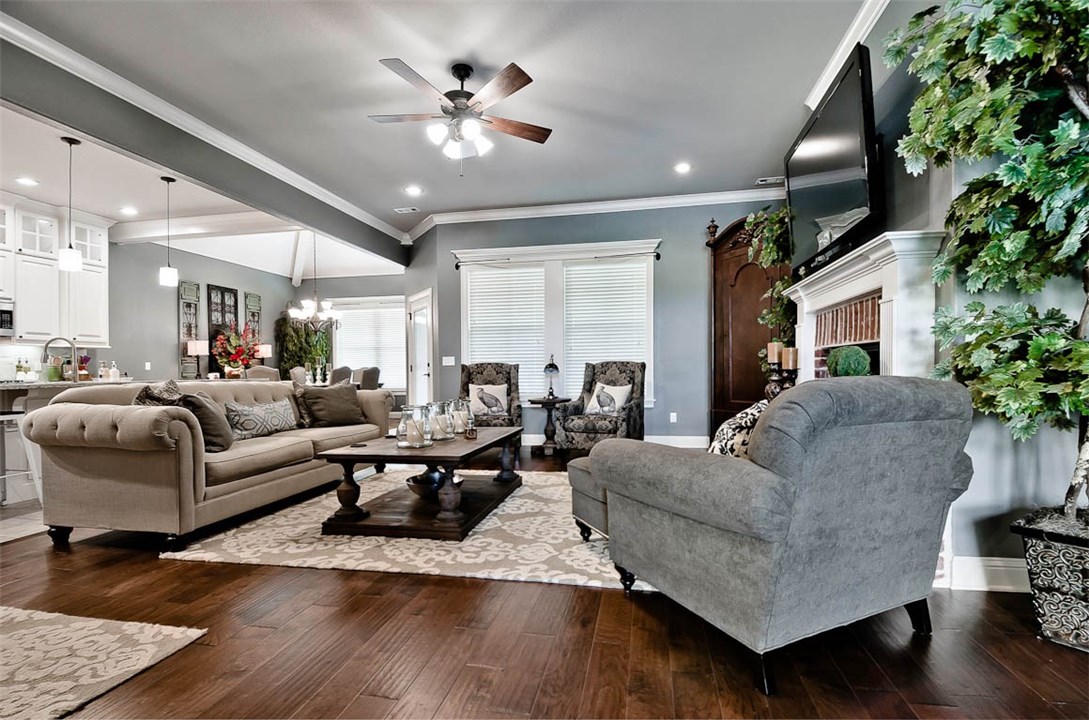Tuscan Heights - Residential