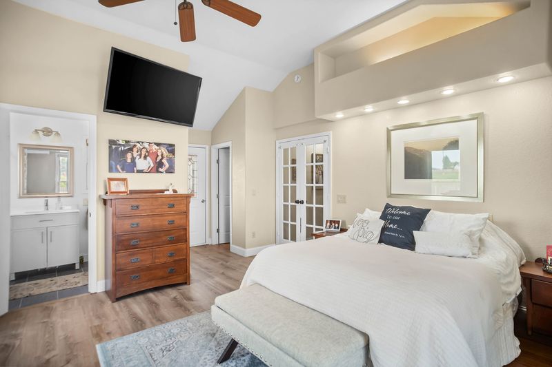 Chateau Terrace Unit 1 Ph 1 Rogers - Residential