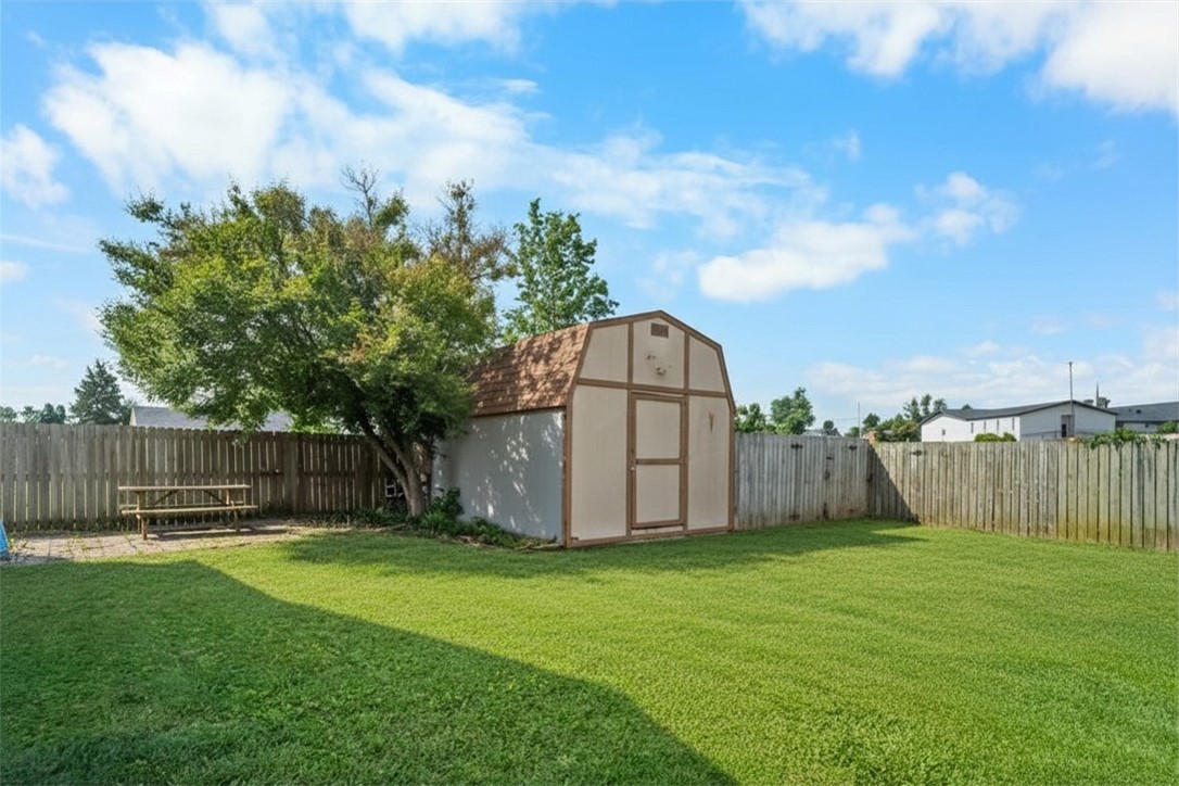 Chateau Terrace Unit 1 Ph 1 Rogers - Residential