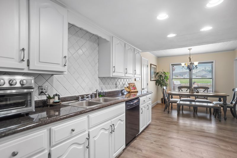 Chateau Terrace Unit 1 Ph 1 Rogers - Residential