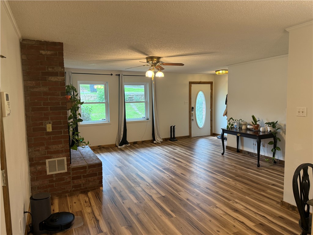 Pine Crest Hill - Residential