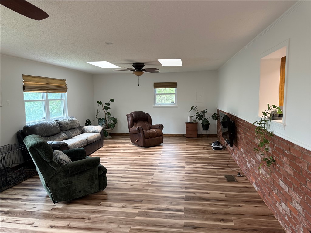 Pine Crest Hill - Residential