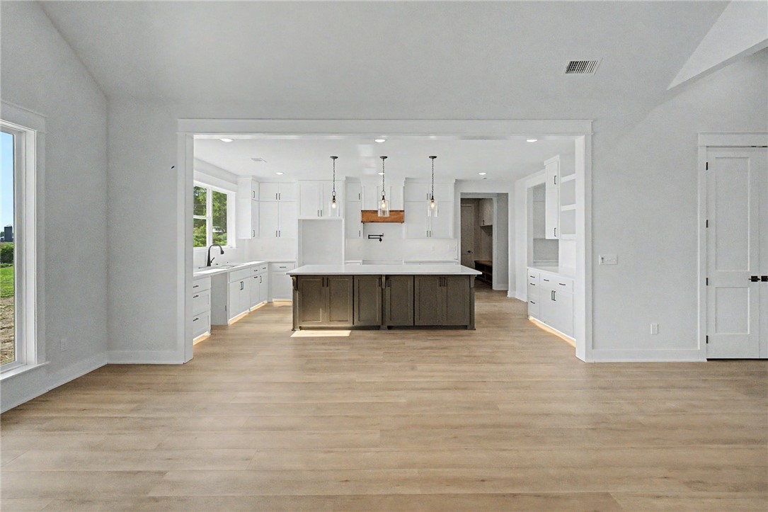 2-18-32 - Residential