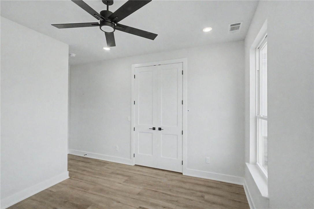 2-18-32 - Residential