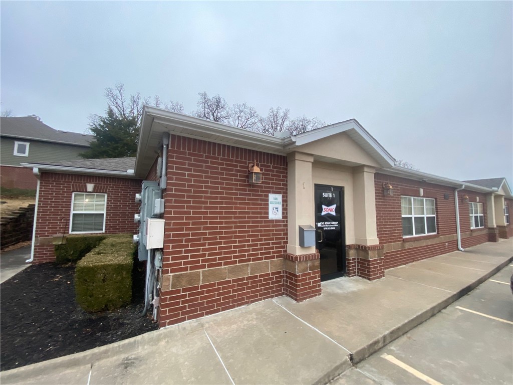 Millennium Place Comm Sub - Commercial Lease