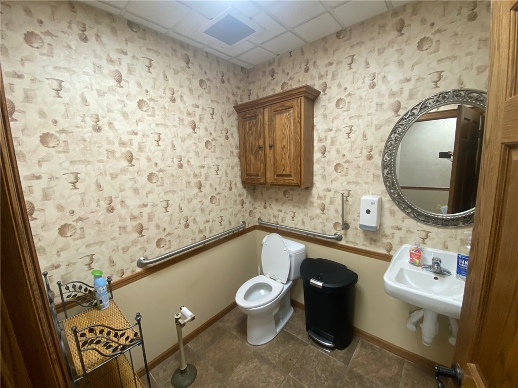 Millennium Place Comm Sub - Commercial Lease