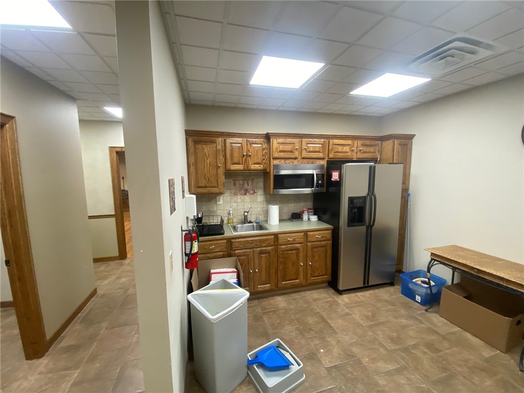 Millennium Place Comm Sub - Commercial Lease
