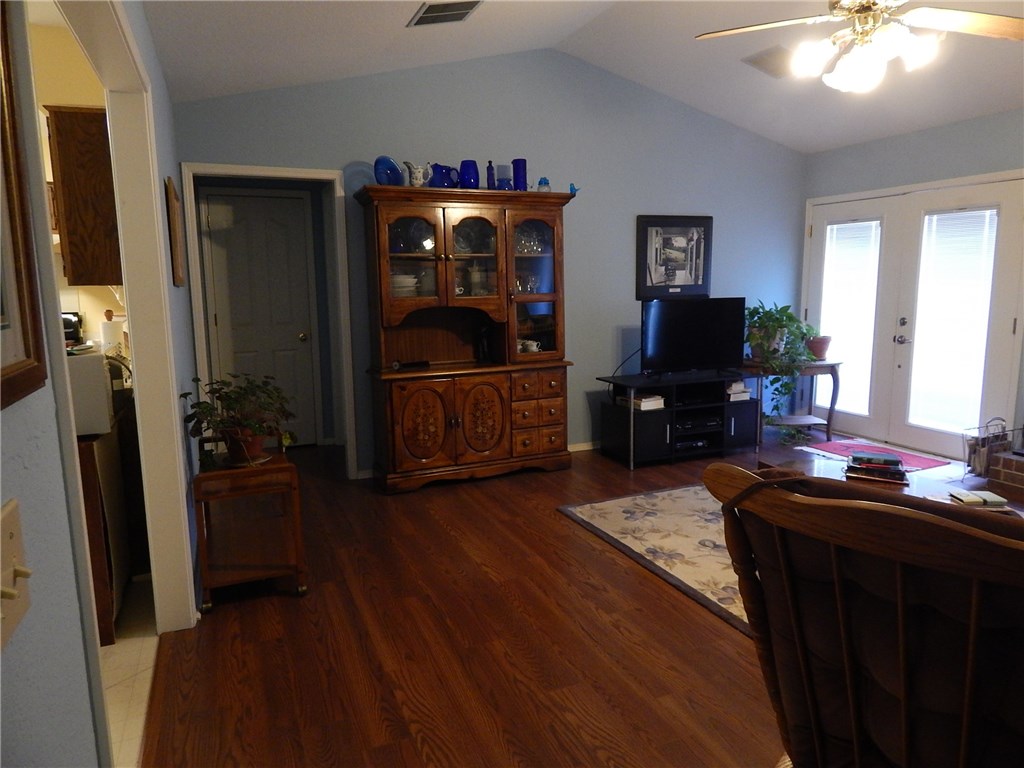 Prairie Oaks - Residential