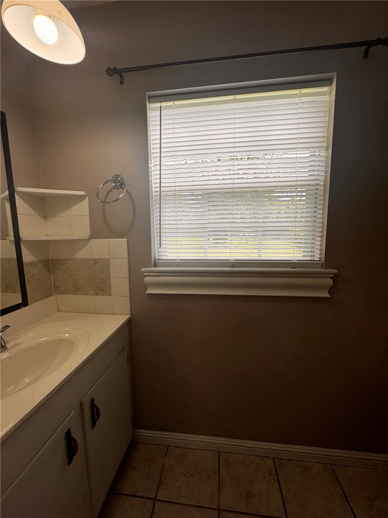 Olivewood Sub Unit 1 Rogers - Residential Lease
