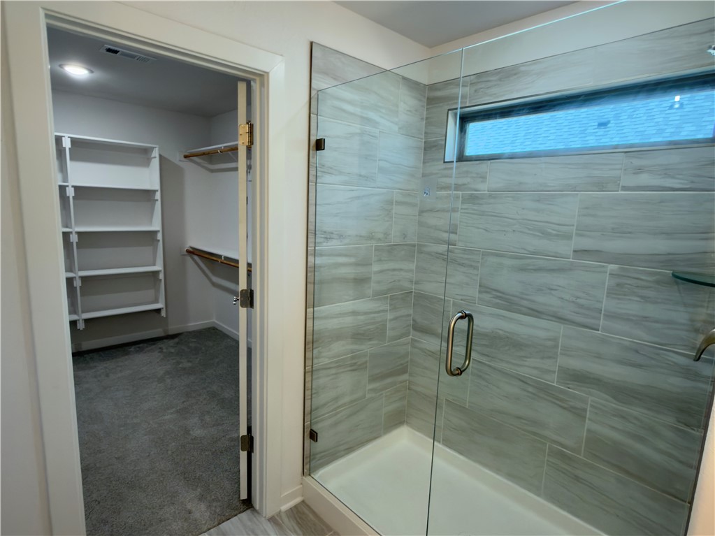 Riverwalk Ph IV - Residential Lease