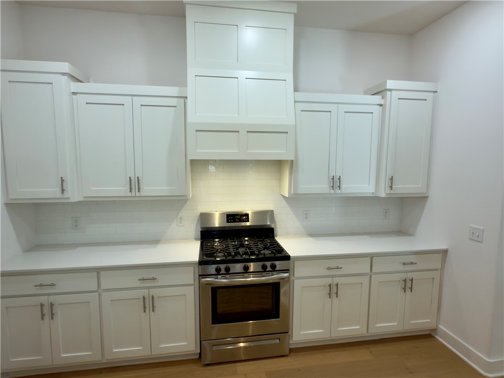 Riverwalk Ph IV - Residential Lease