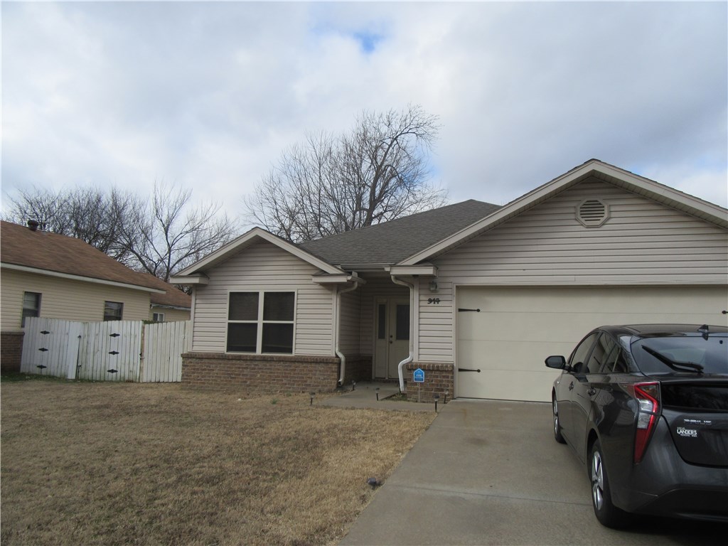 Very nice 3 BR/2BA home with Patio and large fenced backyard.  Outside dogs will be considered on a case-by-case basis.  Comes with Refrigerator, Microwave, Dishwasher and Stove.  Large laundry room.
