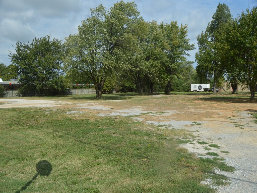 Springdale Outlots - Commercial Sale