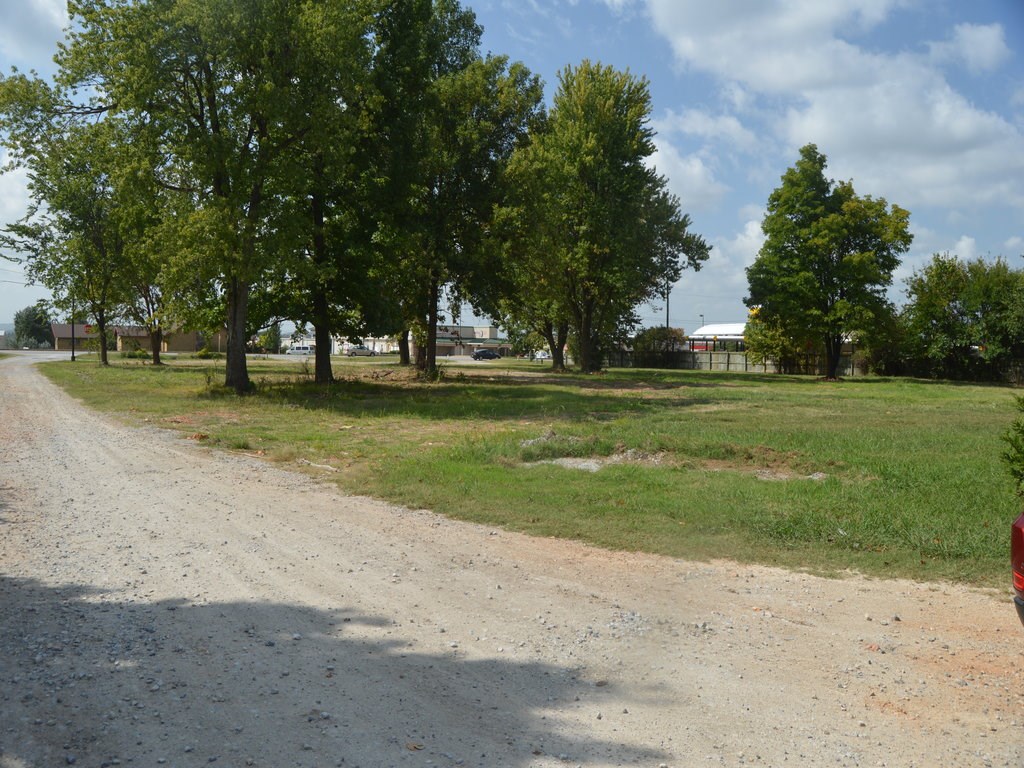 Springdale Outlots - Commercial Sale