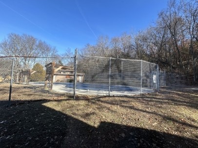 Sunset Woods - Residential Lease