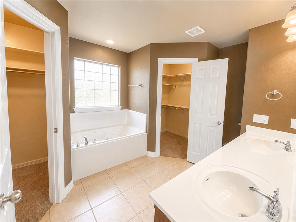 Clearwood Crossings Sub - Residential Lease