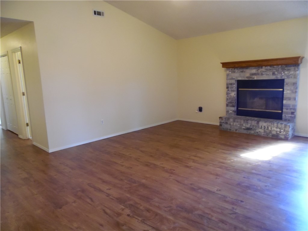 Apple Ridge - Residential Lease