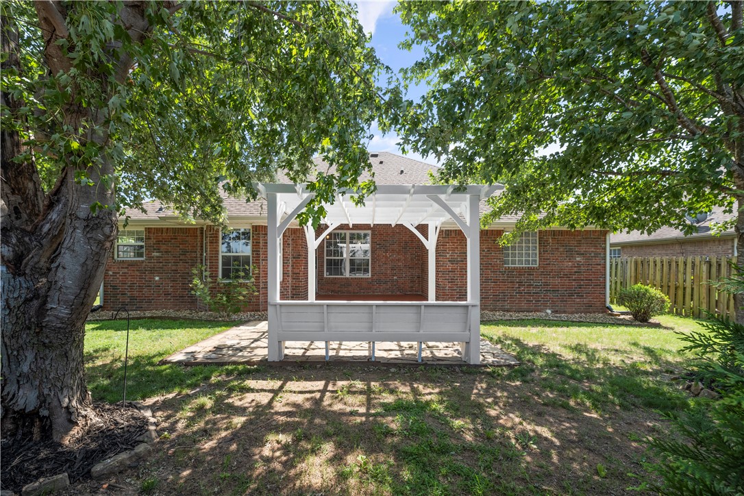 Bellview Residence Add Ph 1 Rogers - Residential
