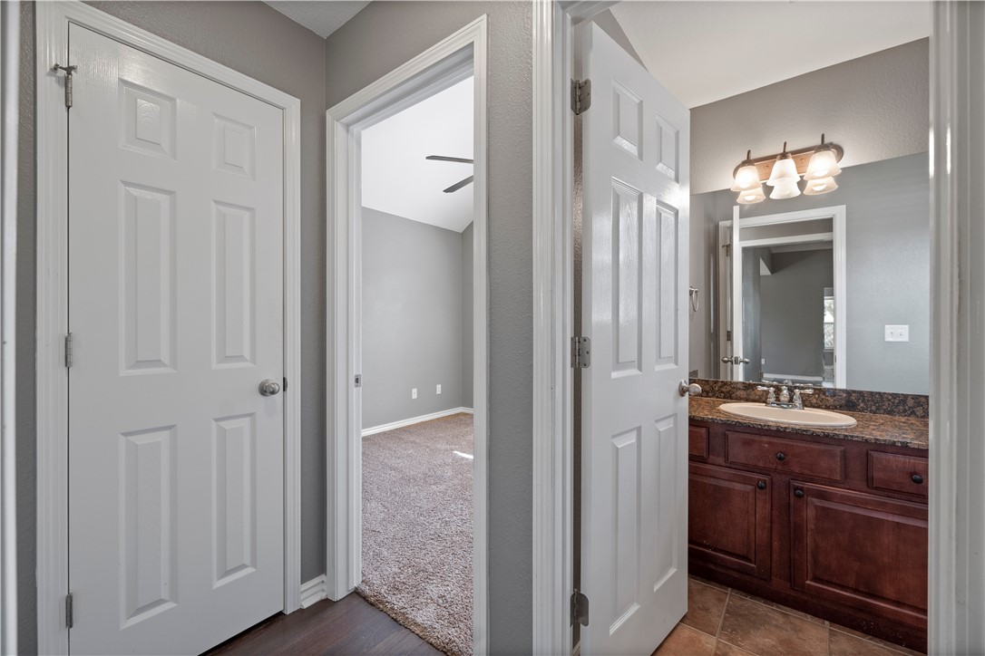 Bellview Residence Add Ph 1 Rogers - Residential