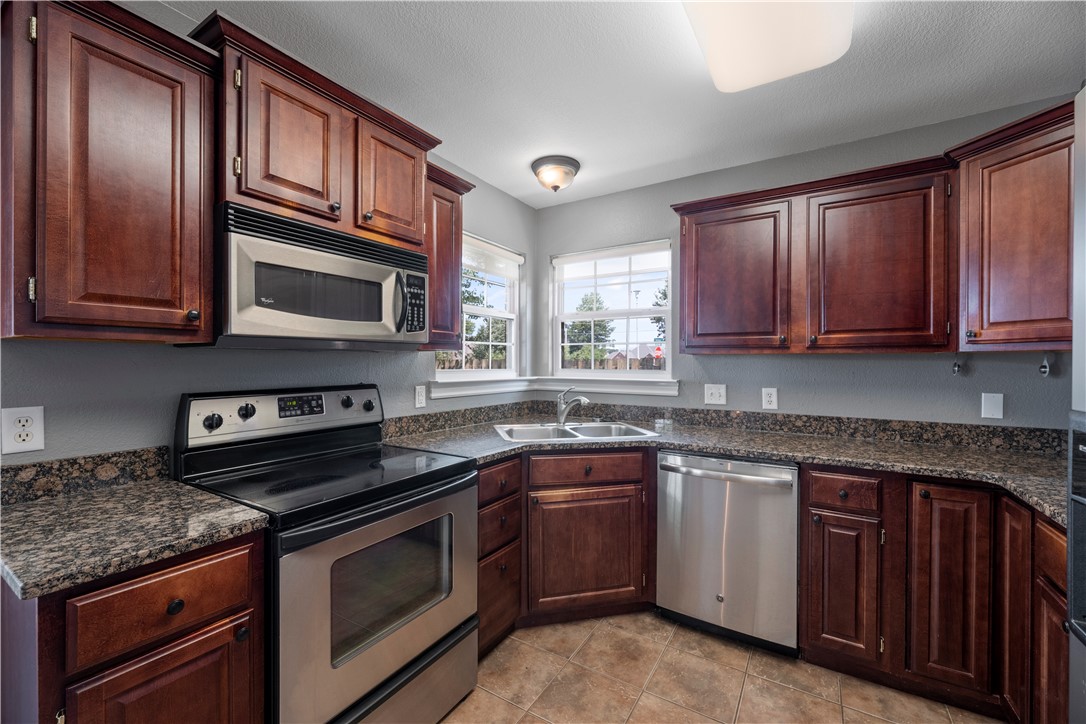 Bellview Residence Add Ph 1 Rogers - Residential