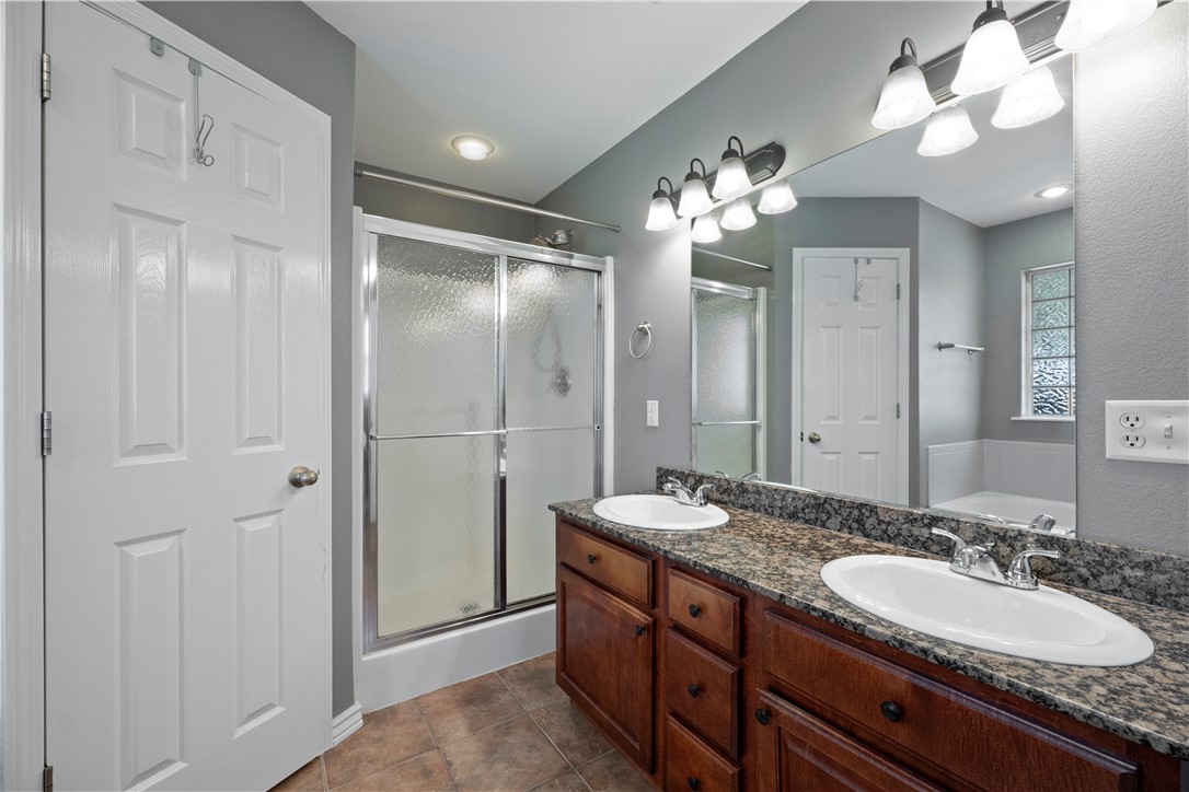 Bellview Residence Add Ph 1 Rogers - Residential