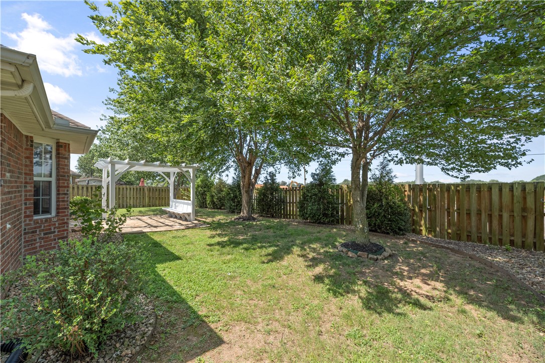 Bellview Residence Add Ph 1 Rogers - Residential