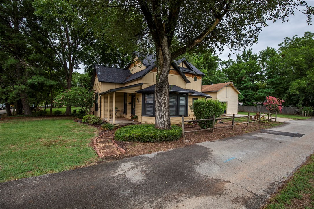 Curtis - Residential