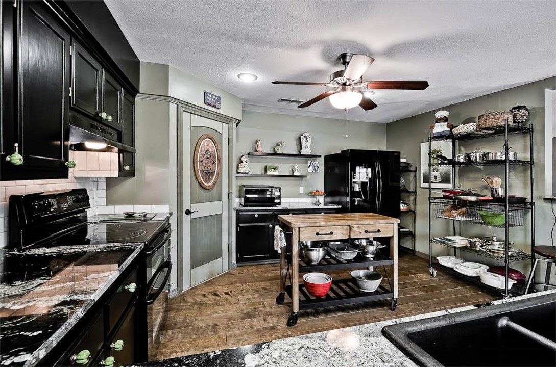 Unit 106 Holiday Island - Residential