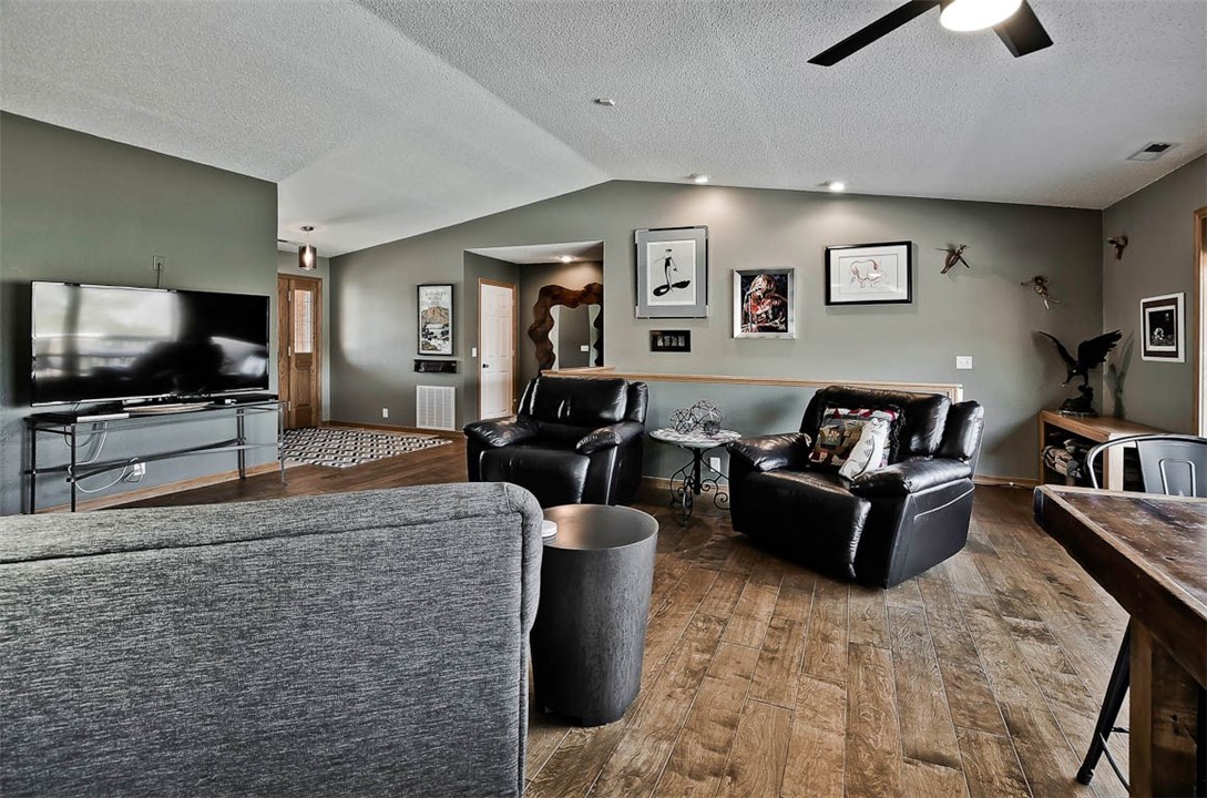 Unit 106 Holiday Island - Residential