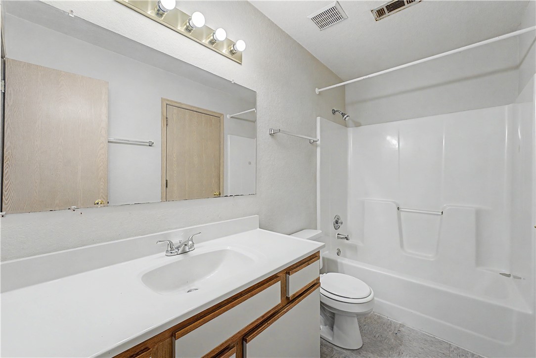 Sequoyah South Ph I - Residential Lease