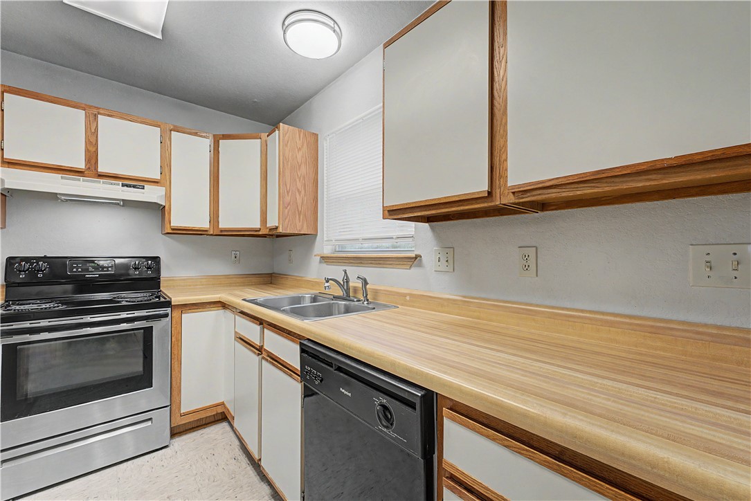 Sequoyah South Ph I - Residential Lease